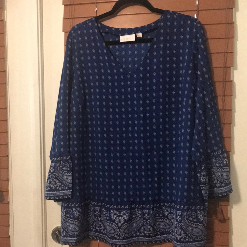 🐞Belle by Kim Gravel Bell Sleeved Plus Top